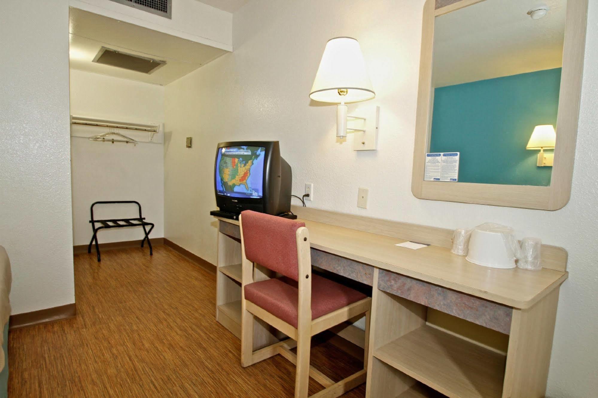 Motel 6-Sandston, Va - Richmond, Va Bagian luar foto