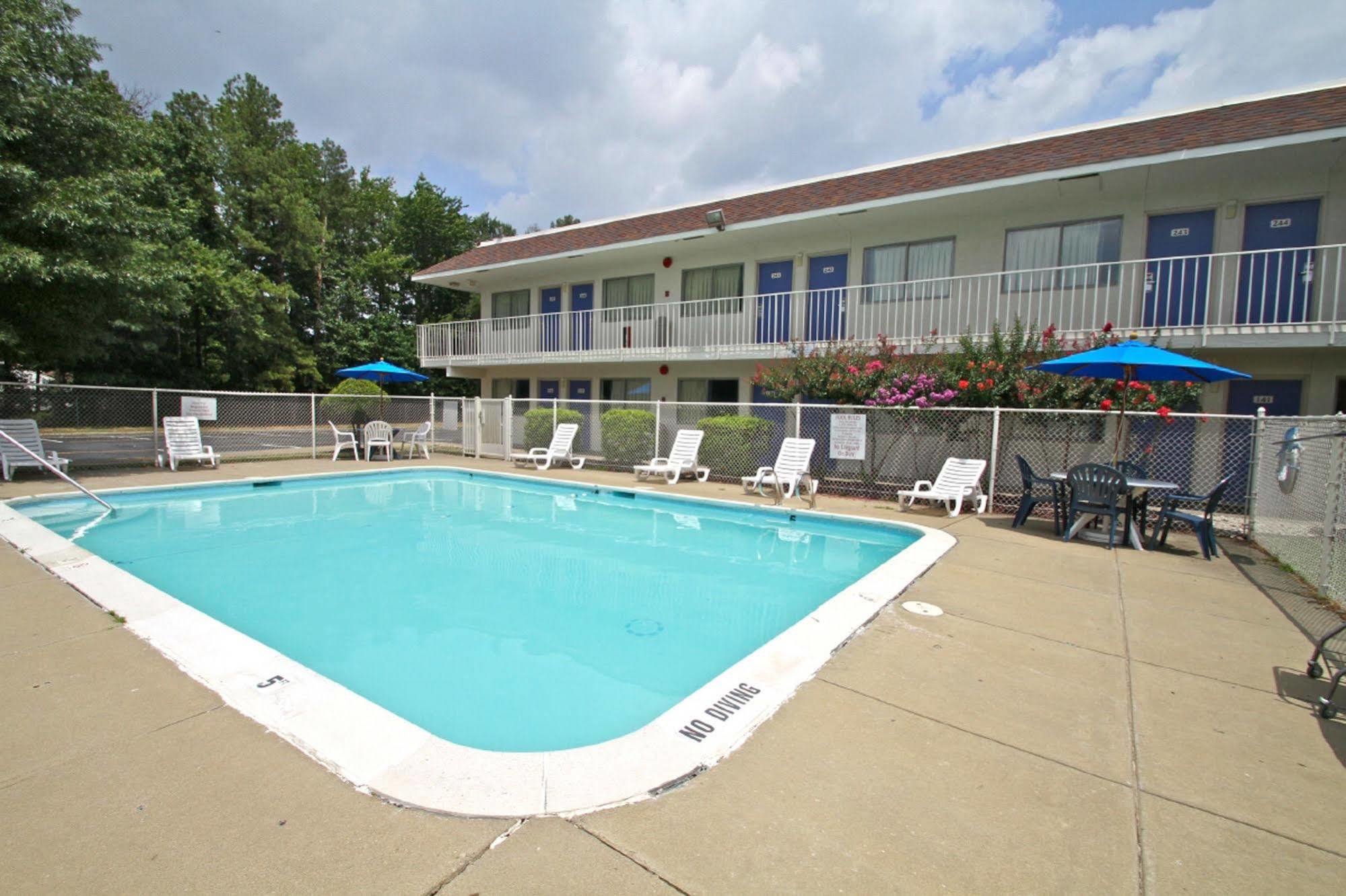 Motel 6-Sandston, Va - Richmond, Va Bagian luar foto